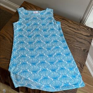 Like New! Top it off Blue and White Shell Pattern coverup dress size M